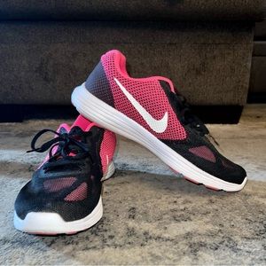 Hot Pink & Black Nike Revolution 3 Sneakers!